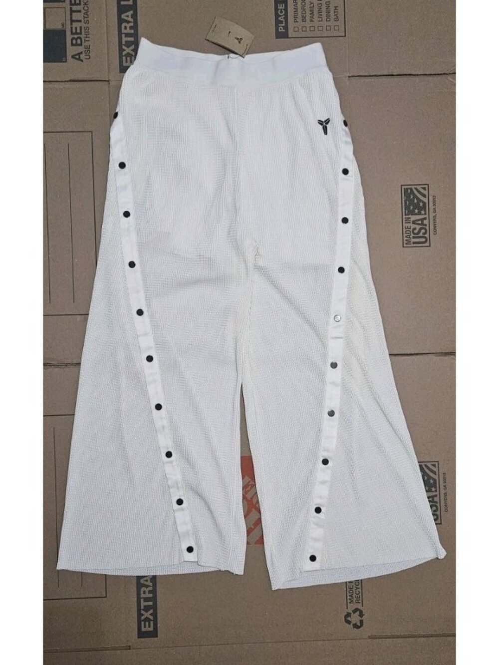 Nike Wmn Kobe Bryant Pleated Tear Away Pants Sail Womens